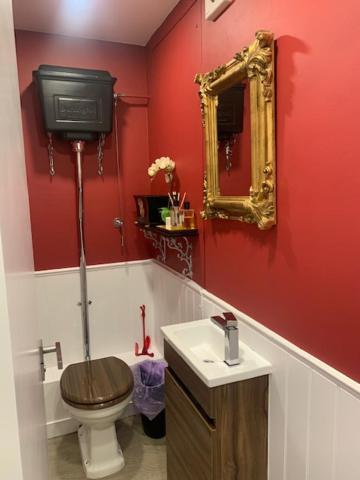 2 Bedroom Chelsea Apartment 伦敦 外观 照片